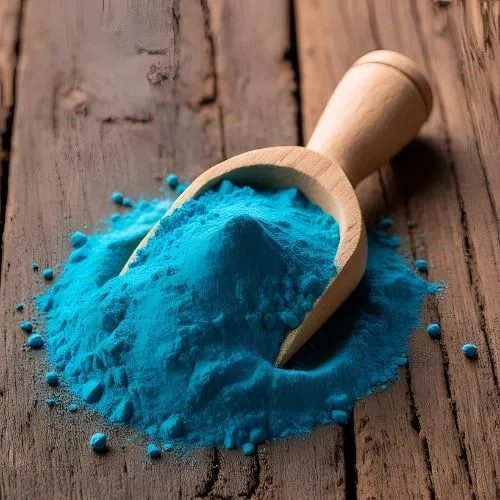 Blue spirulina powder